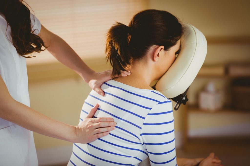 Ayurveda massage: treatment, impact and technique